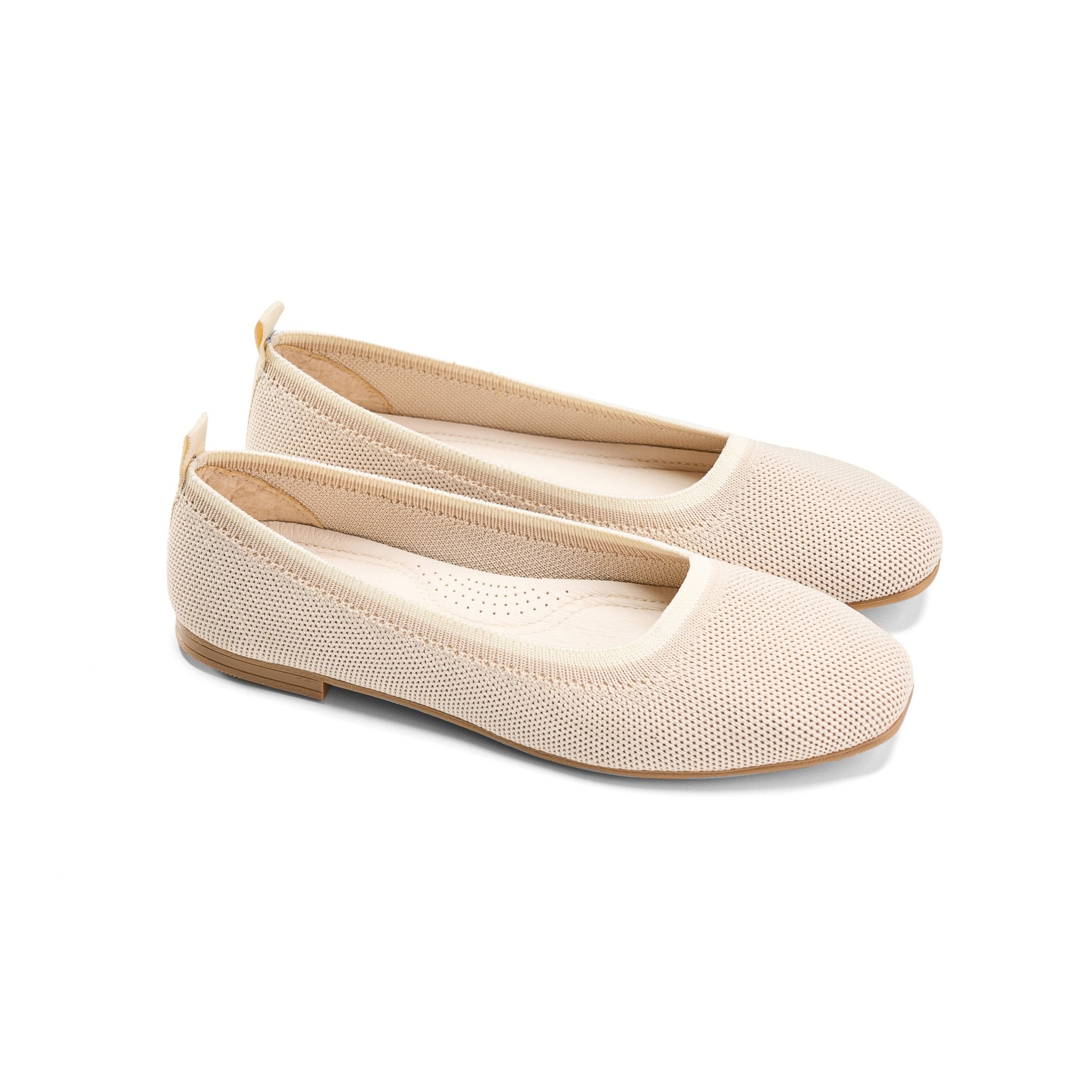 Carefree Canvas Chic - Beige - Crestshoes