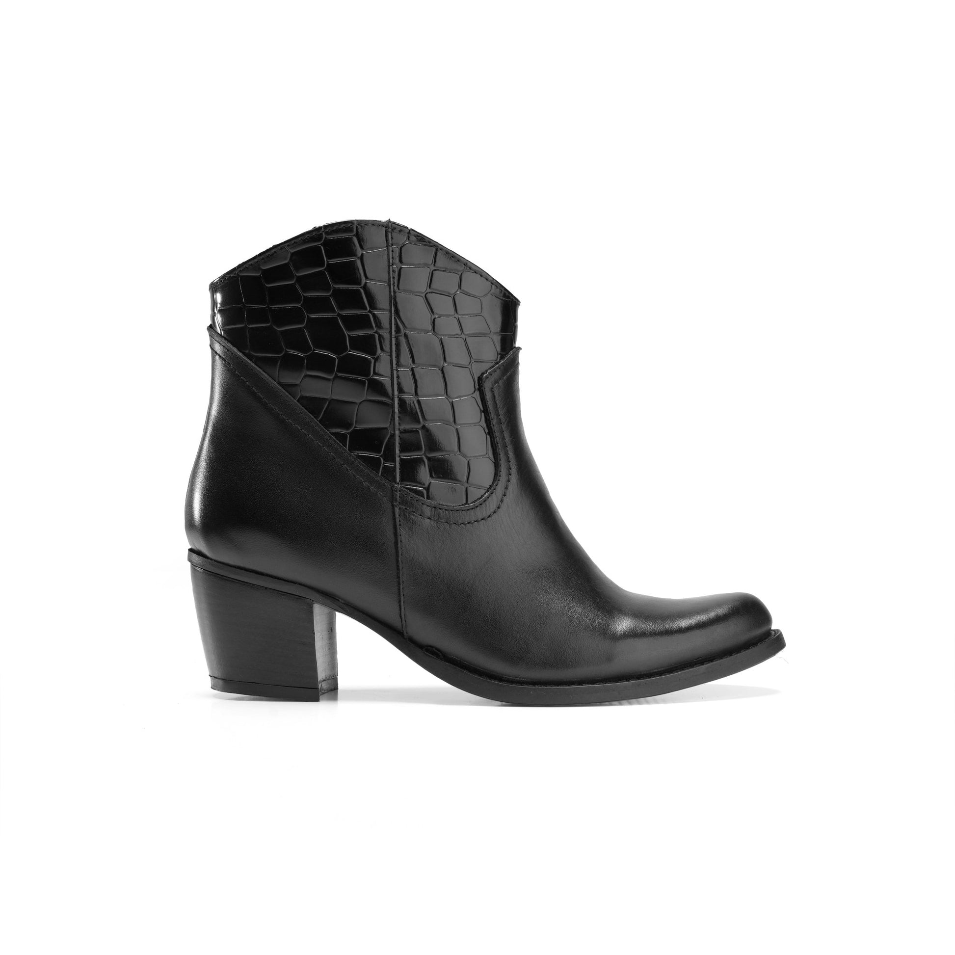 Pointed Heel Leather Boots - Black - Crestshoes