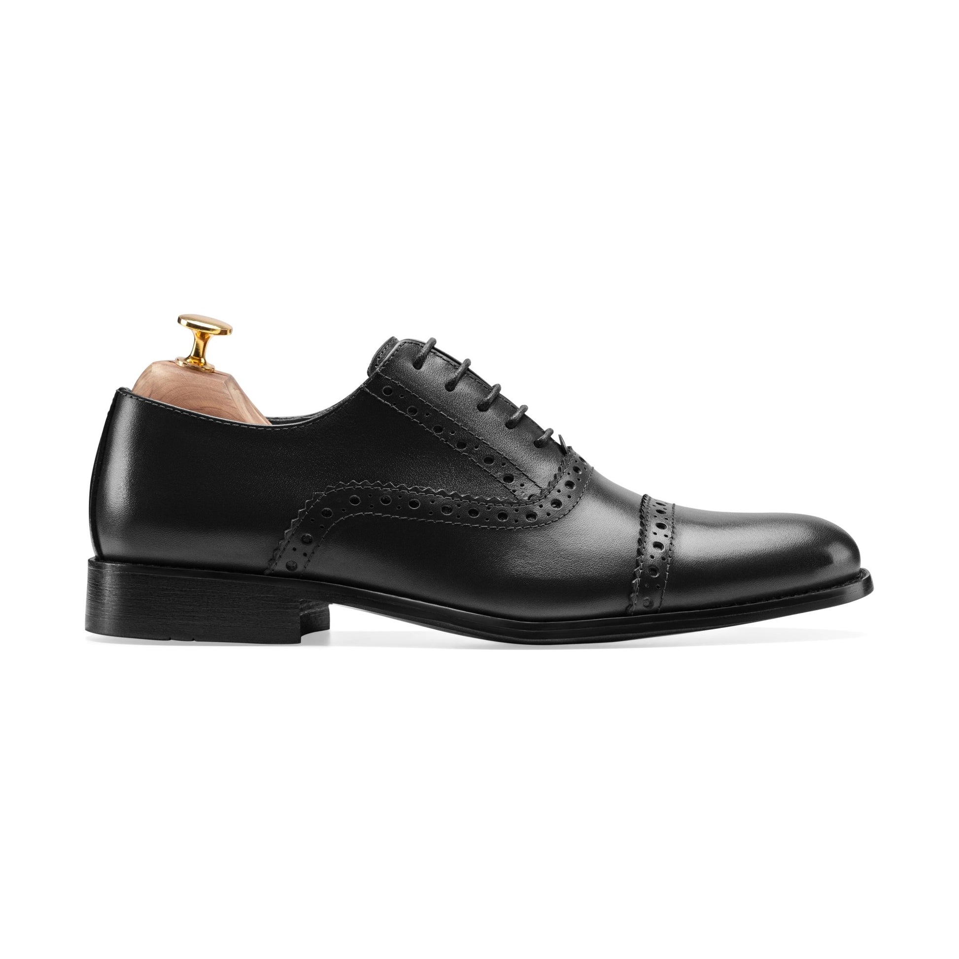 Semi Brogue shoes in Black leather - Crestshoes