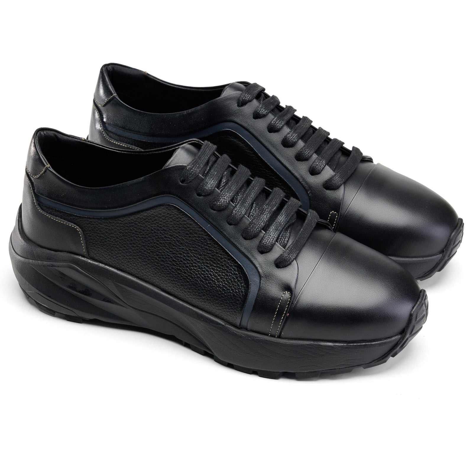 StreetCore Leather Sneakers - Crestshoes