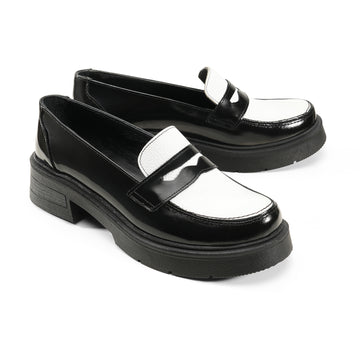 Dual Tone Luxe Loafers | black white